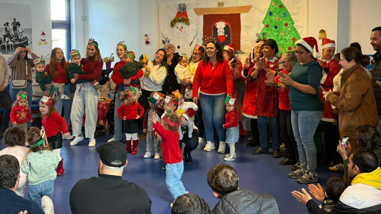 Festa de Natal do Centro Social do Carvalhal e Creche "Os Ursitos"